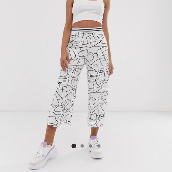 NWOT Geometric abstract black and white cropped trouser goucho UK 8 EU 36 US 4 - Picture 1 of 4
